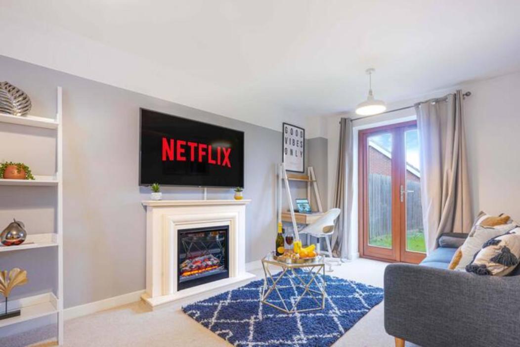 Broughton House With Free Parking, Balcony, Fast Wifi And Smart Tv With Netflix By Yoko Property Milton Keynes Dış mekan fotoğraf